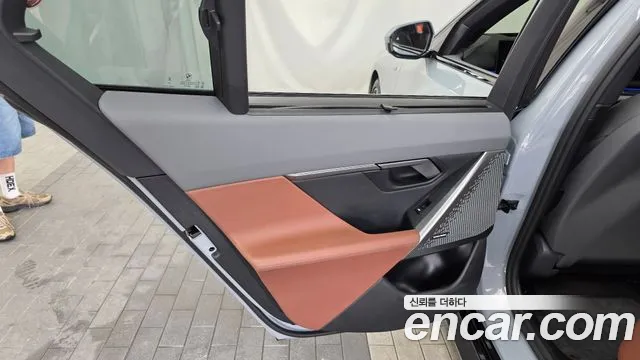 BMW 5-Series 5 серия (G60) 530i xDrive M Sport — Фото автомобиля 25