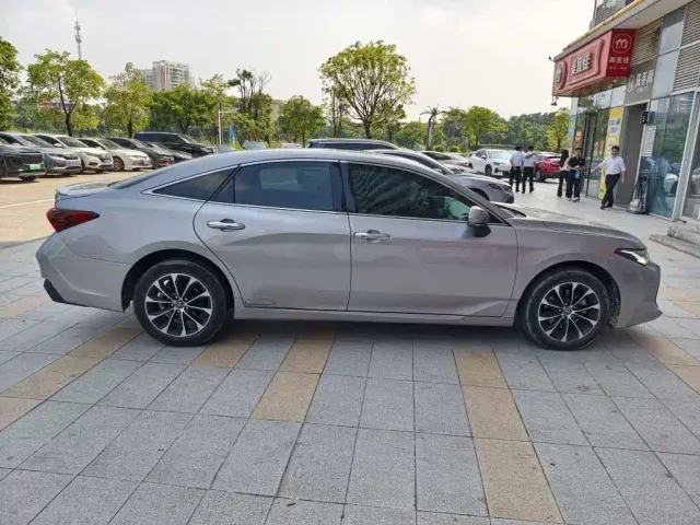 Toyota Avalon — Фото автомобиля 9
