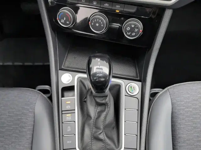 Volkswagen Sagitar — Фото автомобиля 13