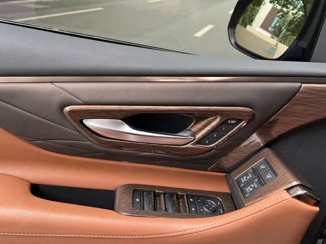 Toyota Alphard — Фото автомобиля 16