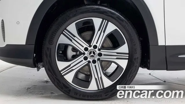 Mercedes-Benz EQB X243 — Фото автомобиля 5