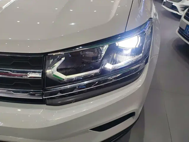 Volkswagen Tharu — Фото автомобиля 23