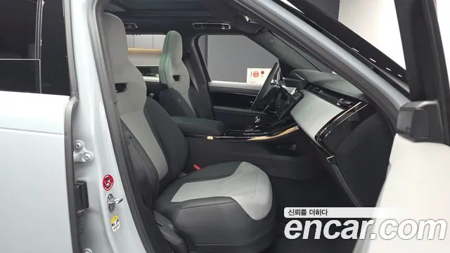 Land Rover Range Rover Sport Generation 3 — Фото автомобиля 11