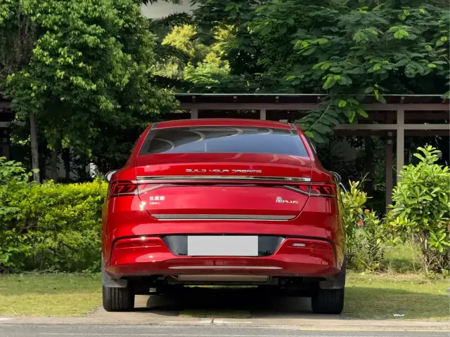 BYD Qin PLUS 2021 DM-i 120KM Flagship — Фото автомобиля 13