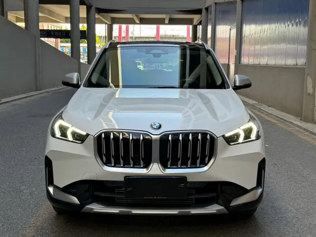 BMW X1 — Фото автомобиля 2