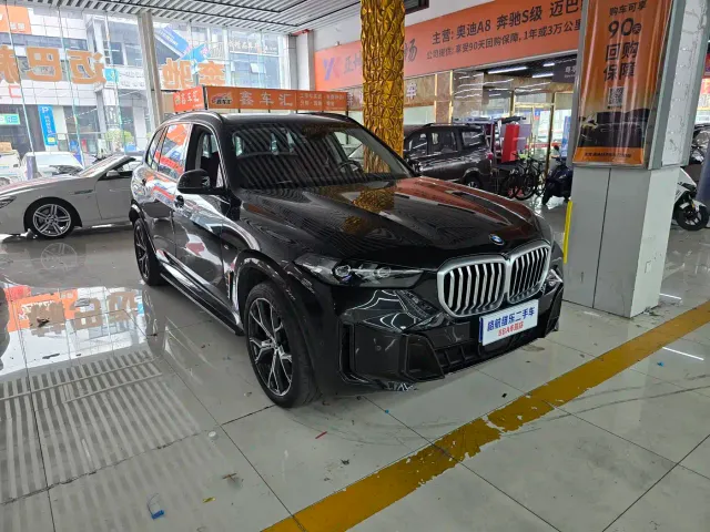 BMW X5 — Фото автомобиля 3