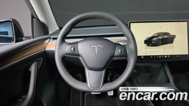 Tesla Model Y — Фото автомобиля 12