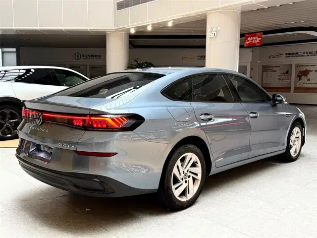 Volkswagen Lamando — Фото автомобиля 9