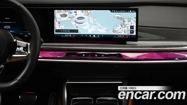 BMW i7 — Фото автомобиля 14