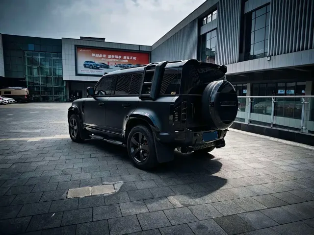 Land Rover Land Rover Defender 2024 110 3.0T P400 X-DYNAMIC HSE — Фото автомобиля 13