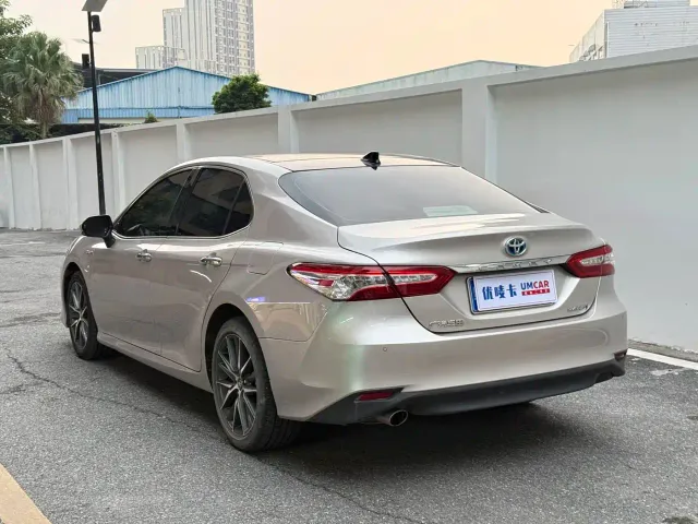 Toyota Camry — Фото автомобиля 4