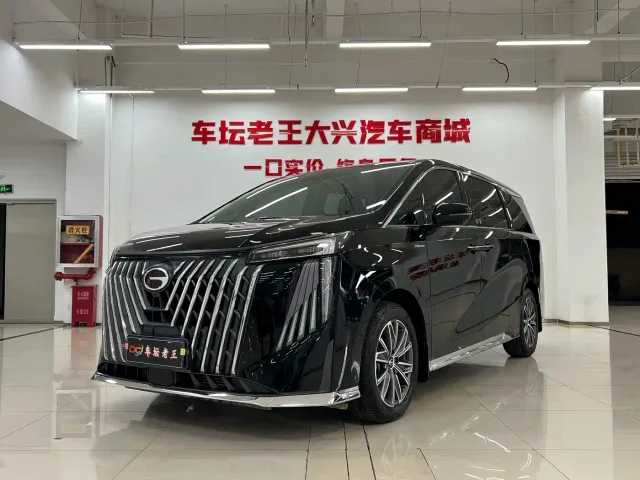 Фотография автомобиля — GAC Trumpchi M8