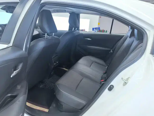 Toyota Corolla — Фото автомобиля 11