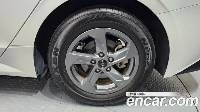 Kia K5 K5 3 поколение 2.0 LPI(Для проката) — Фото автомобиля 21