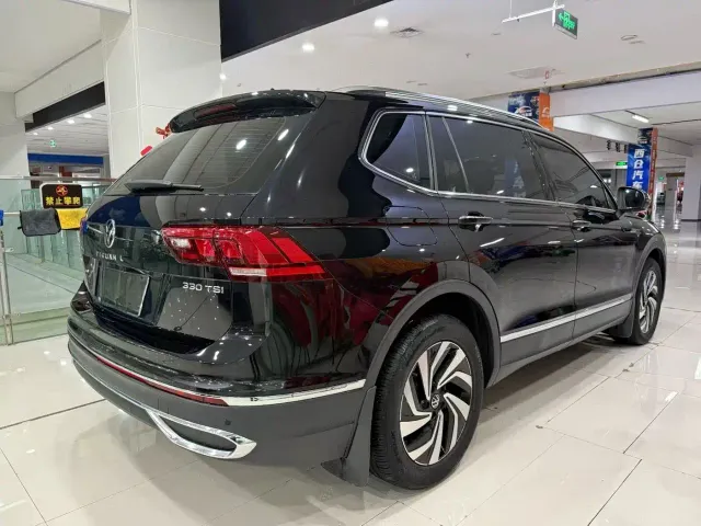 Volkswagen Tiguan L — Фото автомобиля 6