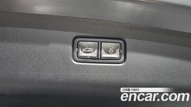 Genesis GV70 — Фото автомобиля 29