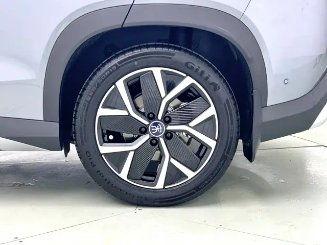 BYD Song L DM-i — Фото автомобиля 3