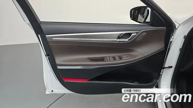 Hyundai Grandeur (New) Hybrid — Фото автомобиля 13
