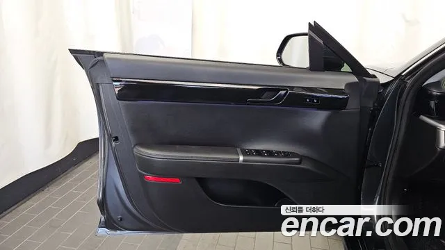 Hyundai Grandeur GN7 — Фото автомобиля 13