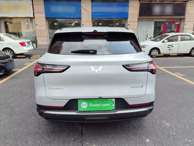 Wuling Starlight S — Фото автомобиля 5