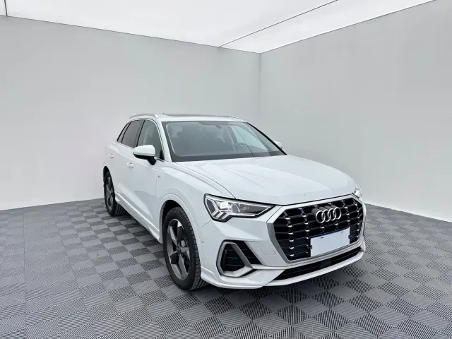 Audi Q3 — Фото автомобиля 3