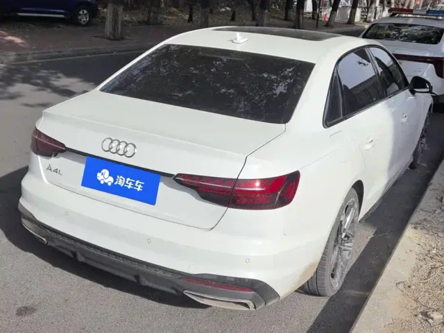 Audi A4L — Фото автомобиля 3