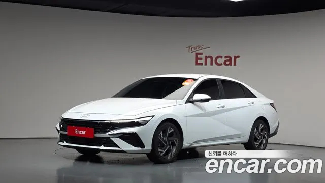 Фотография автомобиля — Hyundai Avante CN7
