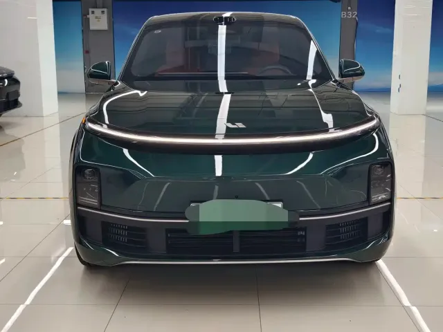 Li Auto L9 — Фото автомобиля 3