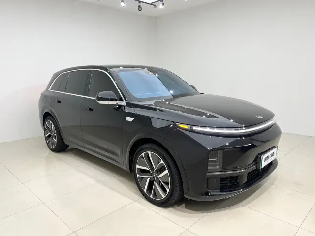 Li Auto L7 — Фото автомобиля 3