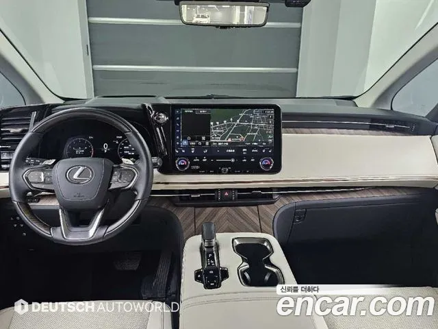Lexus LM — Фото автомобиля 7