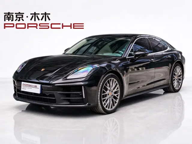 Фотография автомобиля — Porsche Panamera