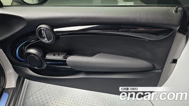 Mini Cooper — Фото автомобиля 25