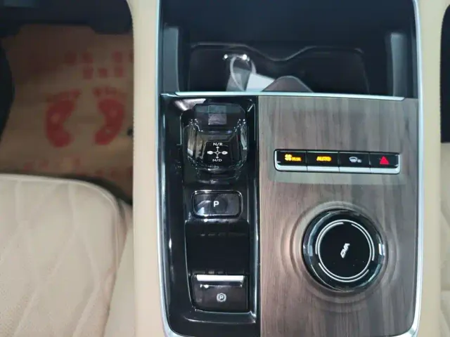 Geely Xingyue L — Фото автомобиля 16