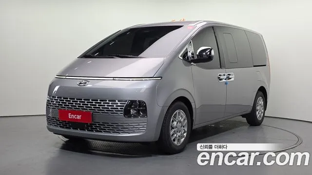 Фотография автомобиля — Hyundai Staria