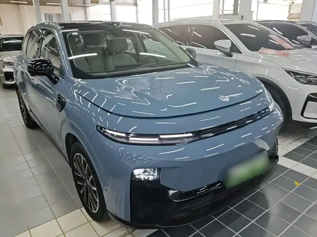Leapmotor B10 — Фото автомобиля 3