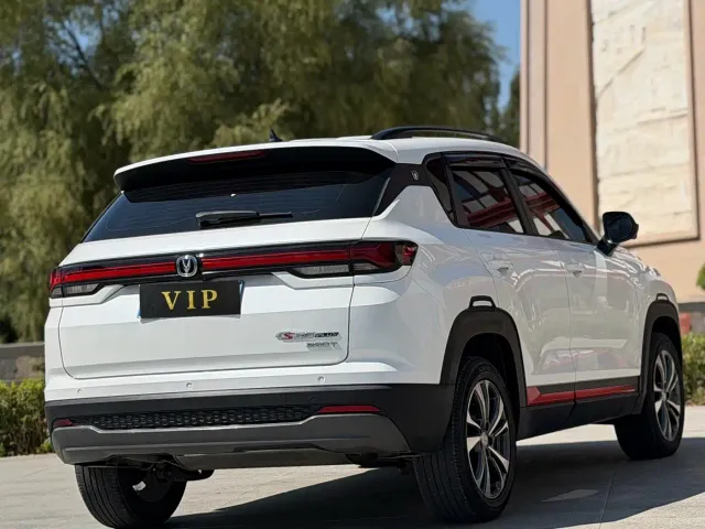 Changan CS35 Plus — Фото автомобиля 8