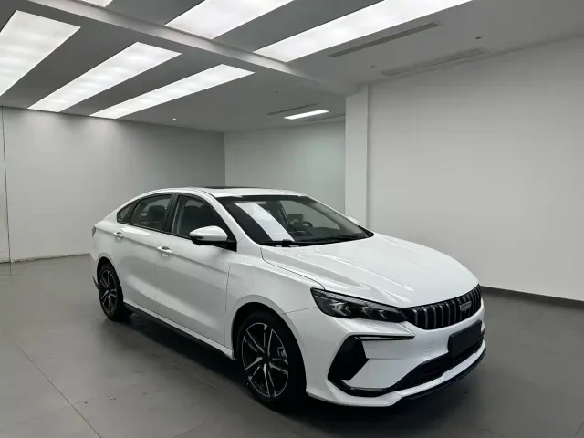 Geely Binrui — Фото автомобиля 3