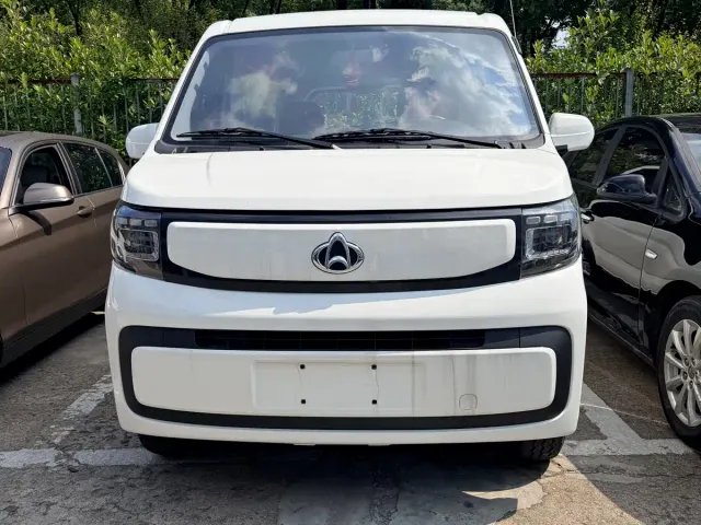 Changan Ruixing EM60 — Фото автомобиля 2