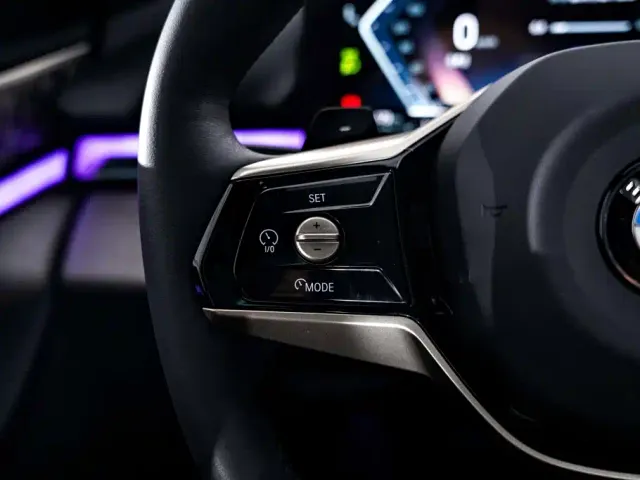 BMW 5 Series — Фото автомобиля 25