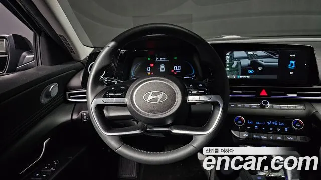 Hyundai AVANTE Новый Avante (CN7) — Фото автомобиля 12