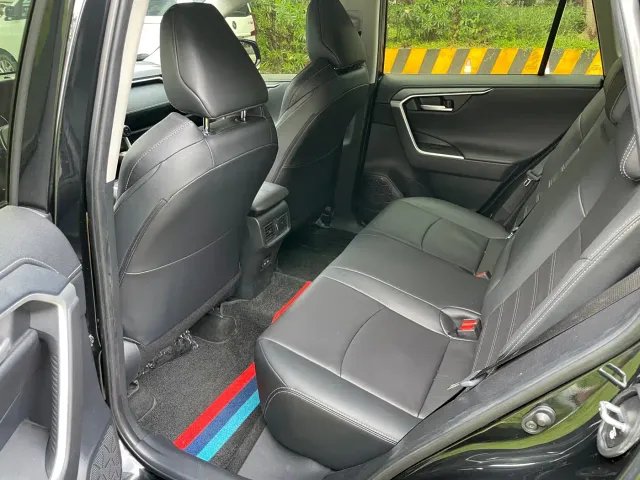 Toyota Wildlander — Фото автомобиля 9