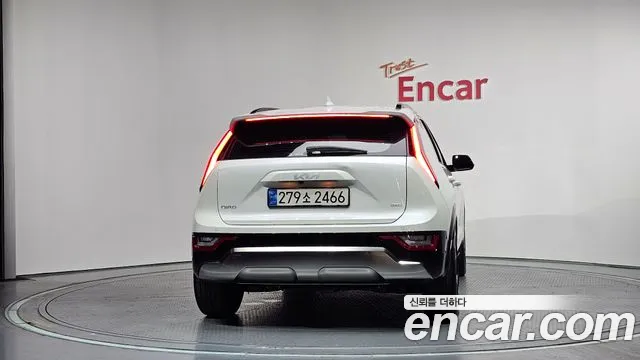 Kia Niro The All New Niro Signature — Фото автомобиля 4