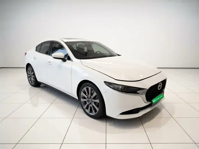 Mazda Axela — Фото автомобиля 23