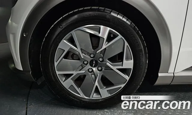 Genesis GV60 — Фото автомобиля 5