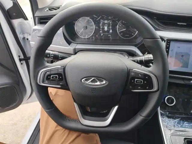 Chery Arrizo 5 — Фото автомобиля 10