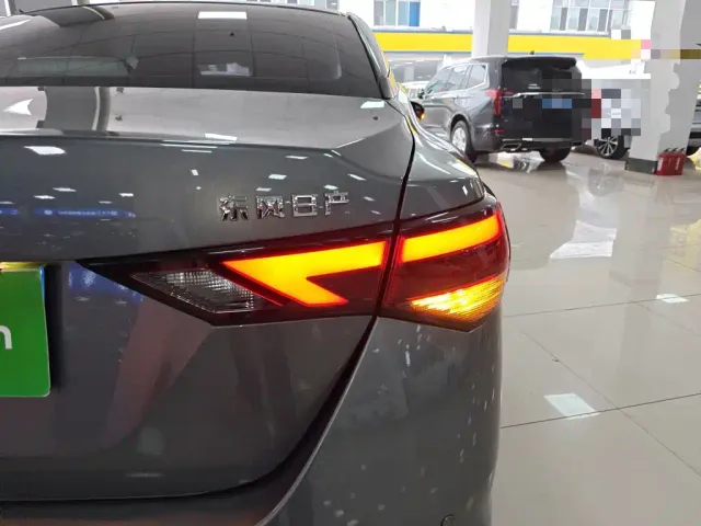 Nissan Sylphy 2023 1.6L CVT Deluxe Edition — Фото автомобиля 23