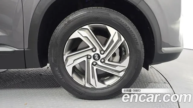 Hyundai Santafe Новый Santa Fe Дизель 2.2 4WD — Фото автомобиля 20