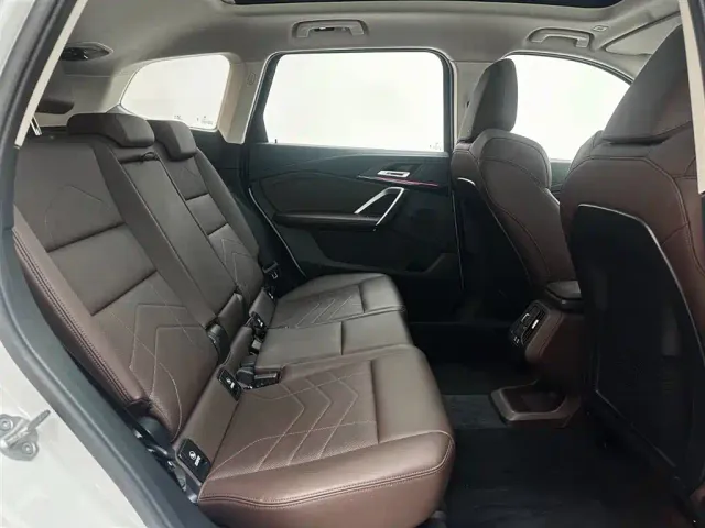 BMW X1 — Фото автомобиля 14