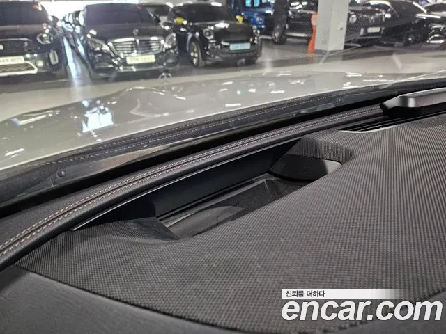 Mercedes-Benz E-Class — Фото автомобиля 8