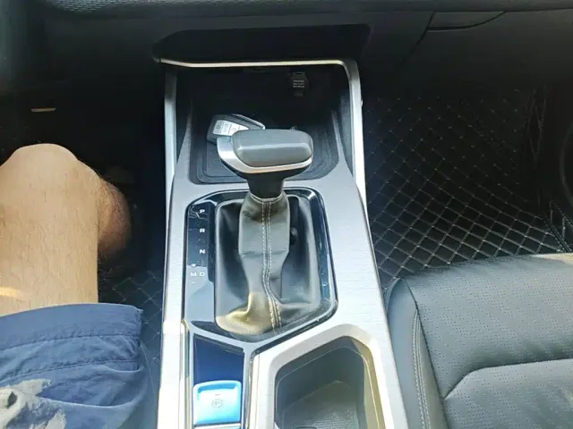 Geely Emgrand — Фото автомобиля 13